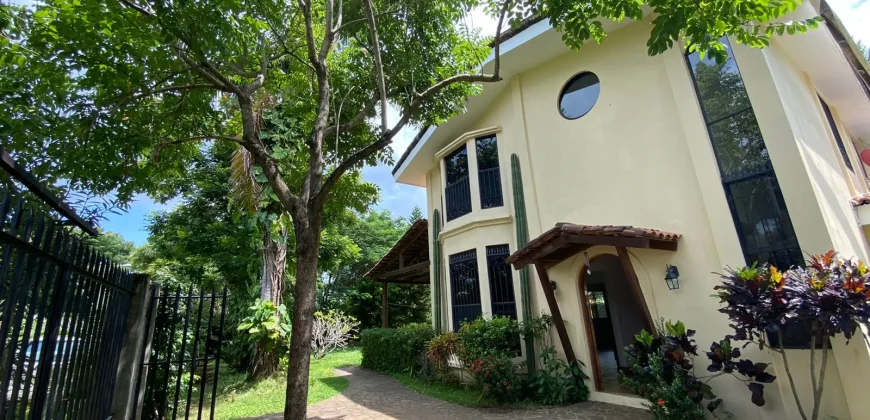 House for Sale in Carretera Masaya