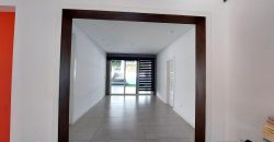 Casa en Santo Domingo – Renta y Venta