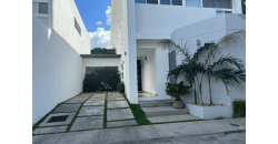 Casa en Venta en Villa Fontana Sur