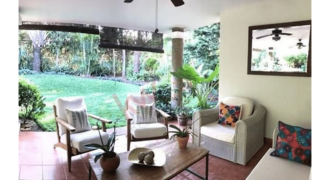 Casa en venta en Las Colinas, Managua