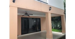 Casa en venta en condominio Villa Esmeralda