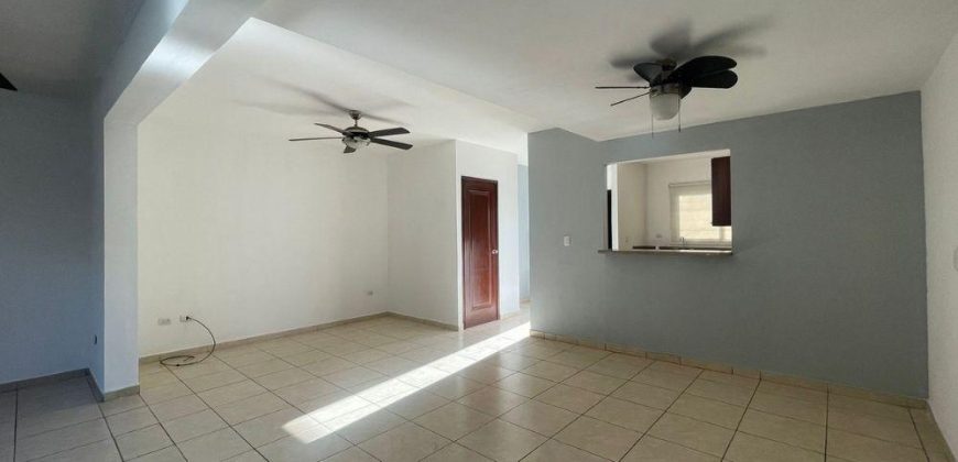 Casa en venta en Portal de Las Colinas