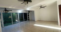 Casa en venta en Portal de Las Colinas