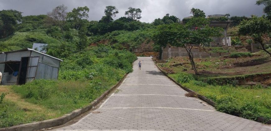 Terreno en venta cerca del Colegio Centroamérica