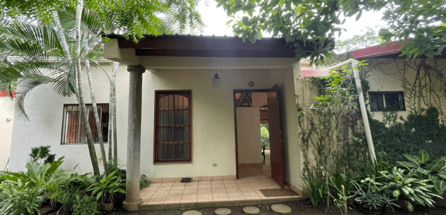 Casa en venta en Altos de Villa Fontana – Managua