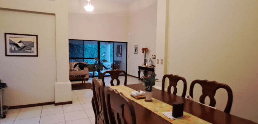 Casa en venta en Residencial Metropolis – Carretera a Masaya