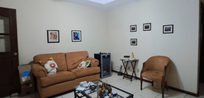 Casa en venta en Residencial Metropolis – Carretera a Masaya