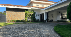 Casa en venta en Urbanización Montecarlo, Managua