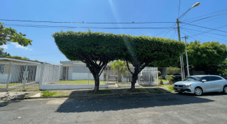 Casa en venta en Altamira Este