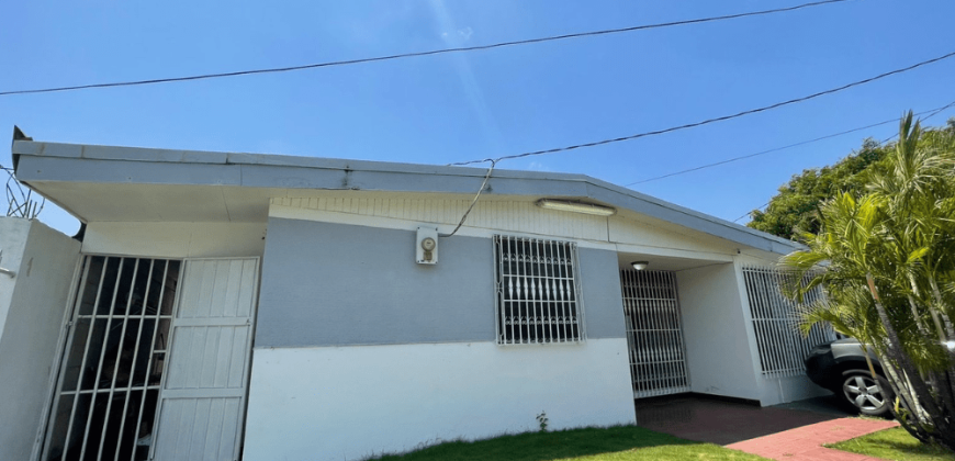 Casa en venta en Altamira Este