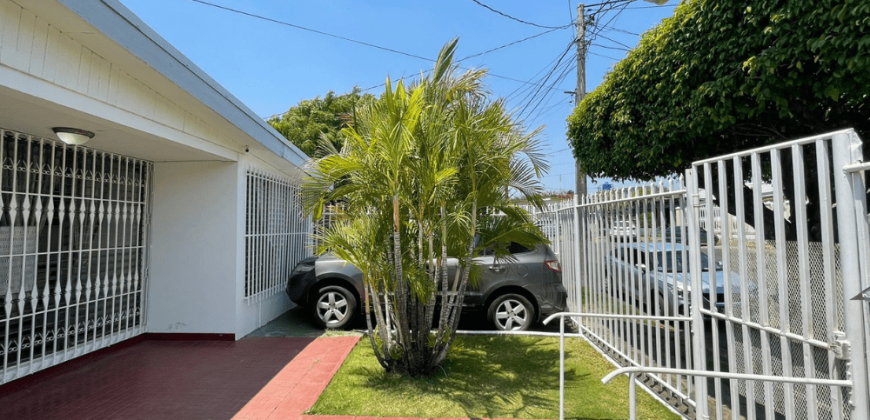 Casa en venta en Altamira Este