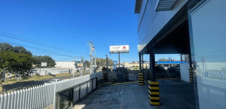 Edificio en Renta – Carretera Masaya Junto a Supermercado La Unión