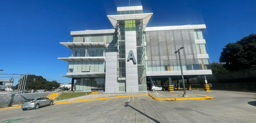 Edificio en Renta – Carretera Masaya Junto a Supermercado La Unión