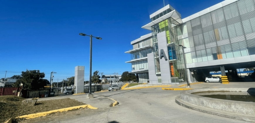 Edificio en Renta – Carretera Masaya Junto a Supermercado La Unión