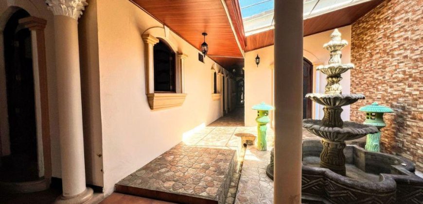 Exclusiva Casa de Lujo en Venta en León, Nicaragua