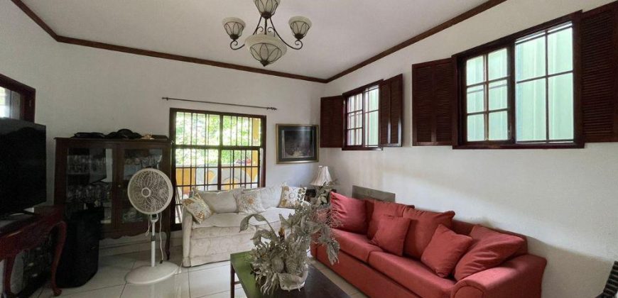 Casa en Venta en Km 10 1/4 Carretera Sur, Managua