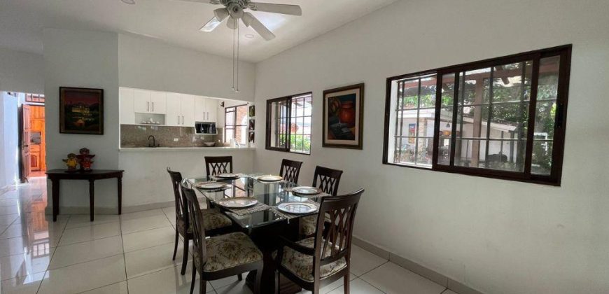 Casa en Venta en Km 10 1/4 Carretera Sur, Managua