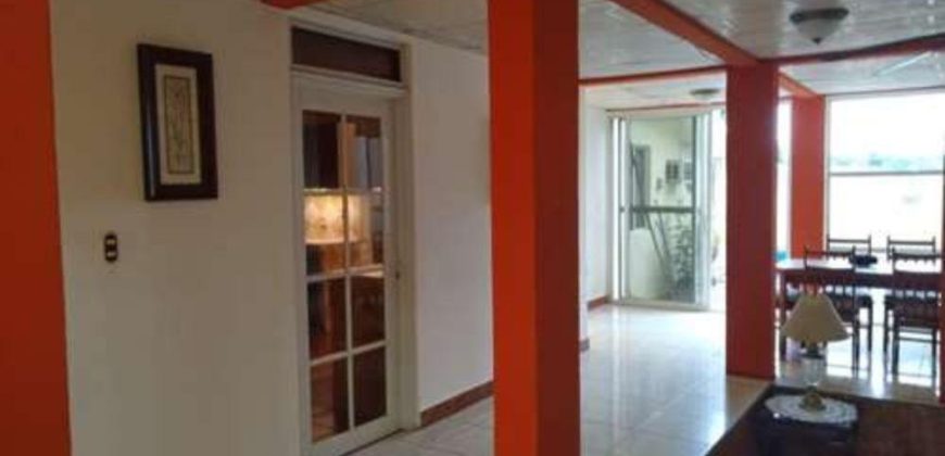 Casa en venta en Las Brisas, Managua