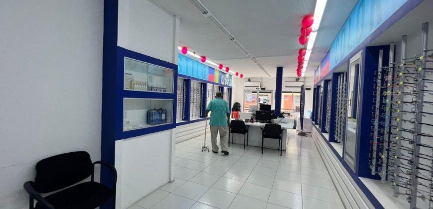 Plaza comercial en venta en León