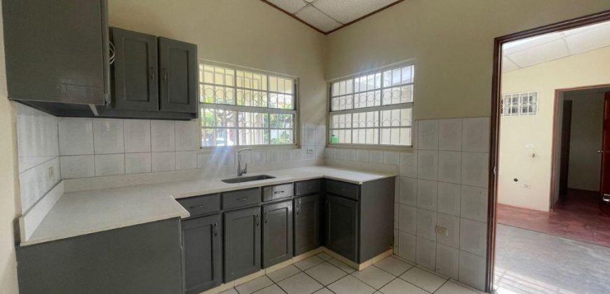 Casa en Venta en Urbanización Lomas de San Ángel, Managua