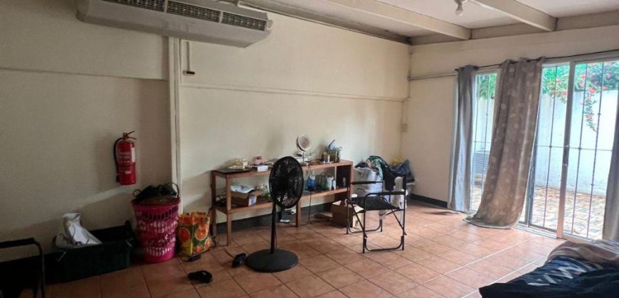 Casa Comercial en Venta en Reparto Colonial Los Robles
