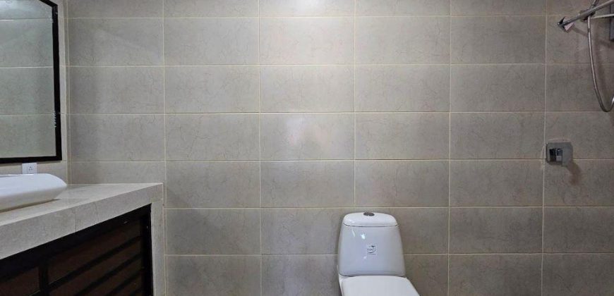 Se Vende Casa Segunda Entrada Las Colinas, Managua