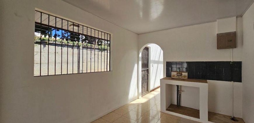 Se Vende Casa Segunda Entrada Las Colinas, Managua