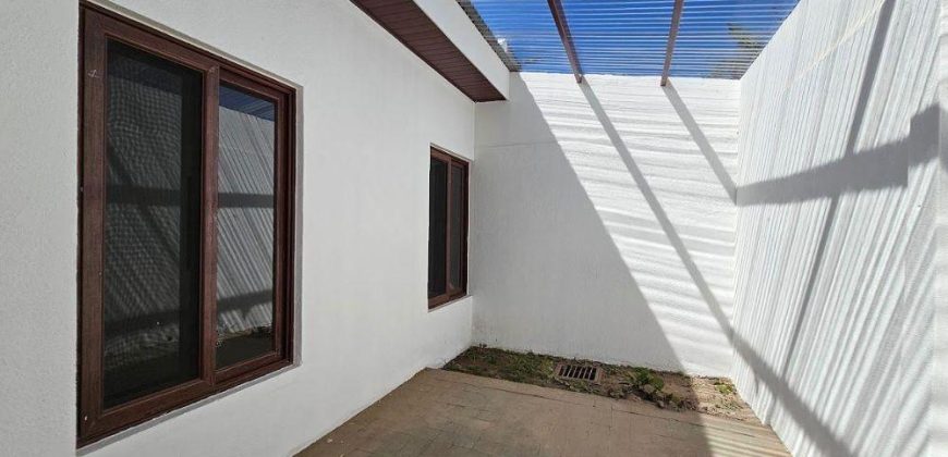 Se Vende Casa Segunda Entrada Las Colinas, Managua