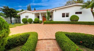 Preciosa Casa de Venta en Colinas de Santa Cruz, Las Colinas, Managua