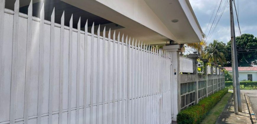 Venta de Casa en Residencial Campo Bello, Carretera Masaya