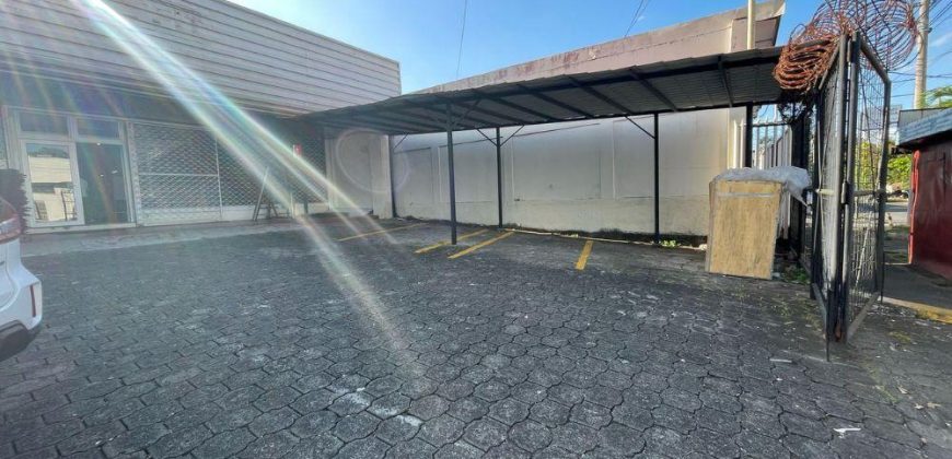 Se Vende Local comercial En Altamira D’este, Managua