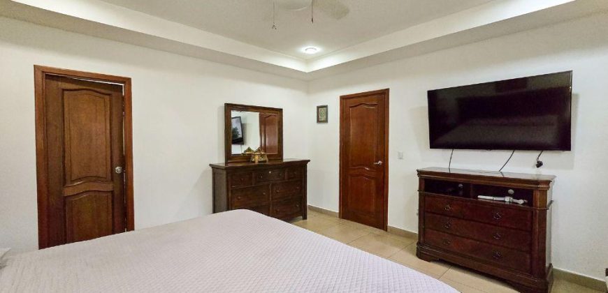 Preciosa Casa de Venta en Colinas de Santa Cruz, Las Colinas, Managua